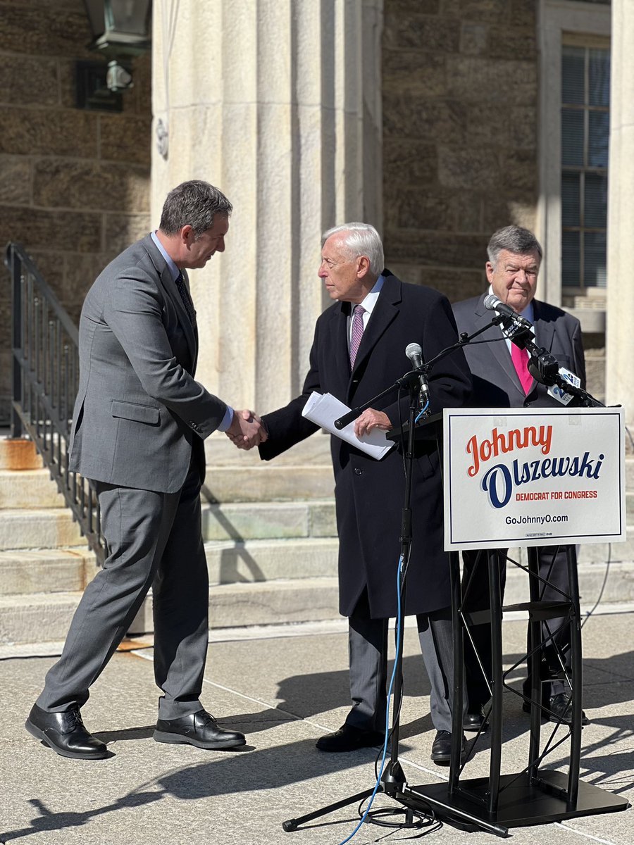 Congratulations to my friend @JohnnyOJr for being elected as the Democratic nominee for #MD02!

I know Johnny will be a great addition to #TeamMaryland. Onward to November!