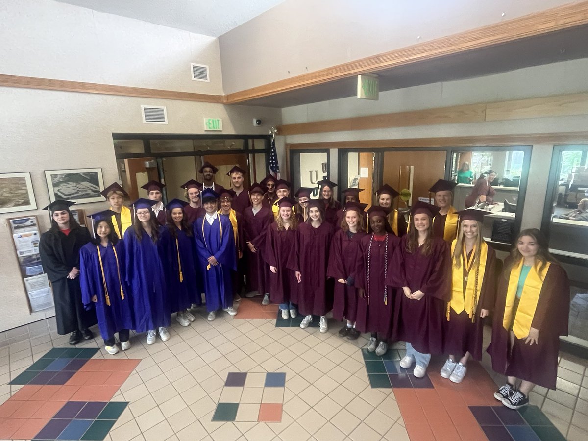It was great to welcome back some of our Univee Alumni as they prepare for graduation in a couple weeks. So proud of these students and the places they will go in life! #NaturallyGlobal #ILoveMCCSC @MCCSC_EDU