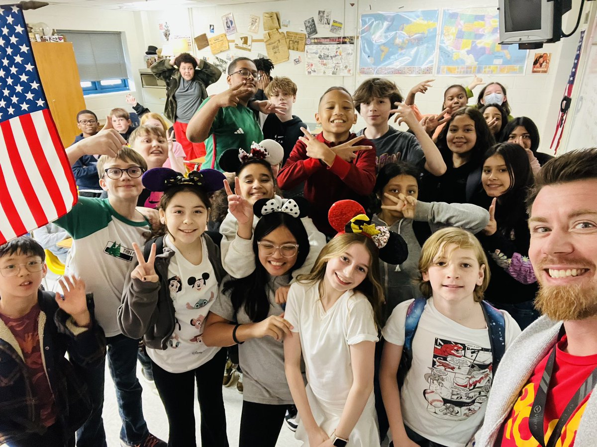 It might be the end of the year but we are still just having a blast 🤩🙌 

#RelationshipsMatter #FridayPhoto even if it’s not a Friday 🤩