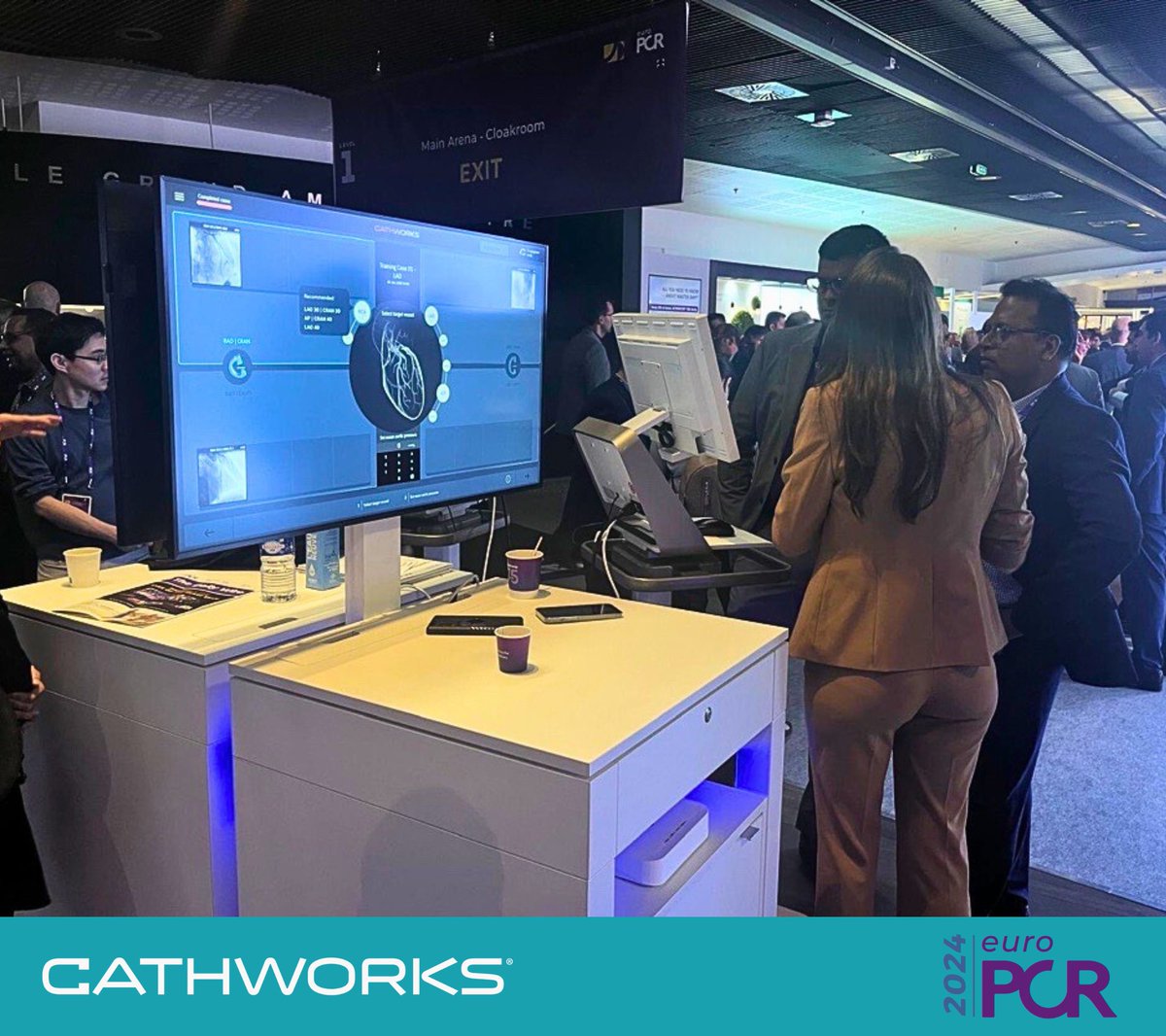 The #FFRangio System continued to generate buzz and excitement during another action-packed day at #EuroPCR. There was a constant stream of keen physicians experiencing a hands-on demo at the @MedtronicCRDN booth and the CathWorks FFRangio technology was featured in two highly
