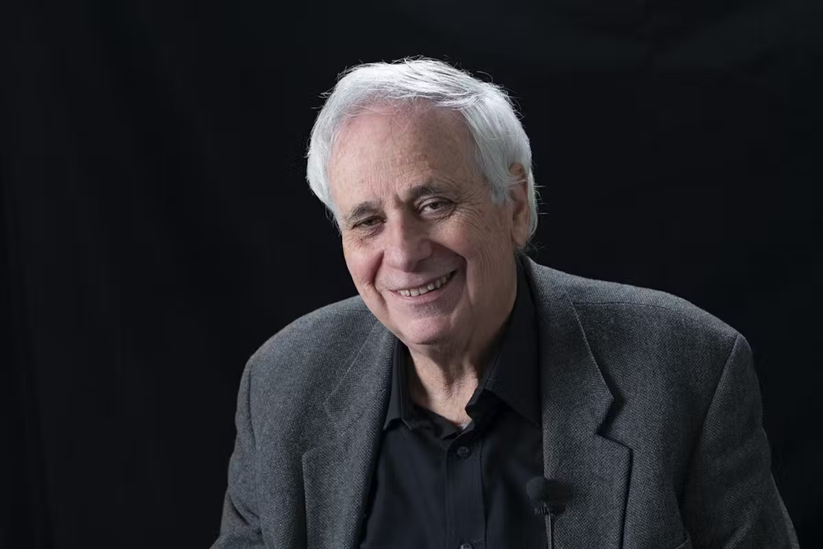 BREAKING| Well-known Jewish historian, Ilan Pappe, says that he was detained Monday at Detroit airport, questioned by federal agents and had his phone copied. According to Pappe, he was asked if he was a Hamas supporter and if he regarded the Israeli actions in Gaza a genocide.
