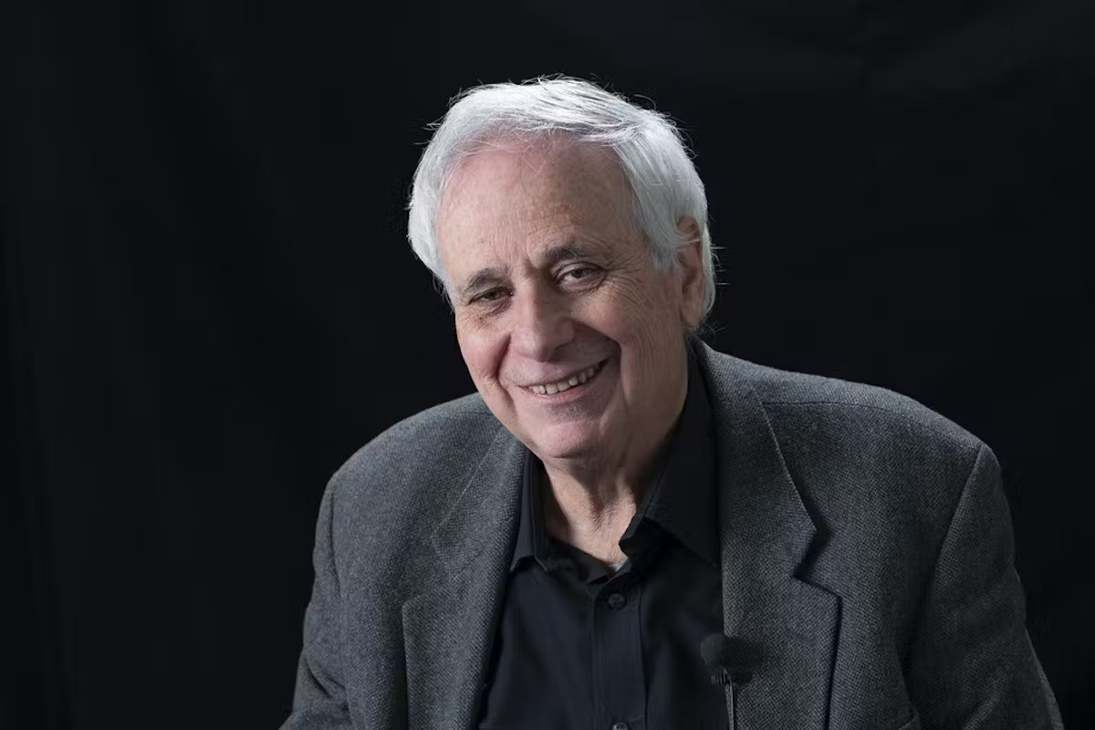 BREAKING| Well-known Jewish historian, Ilan Pappe, says that he was detained Monday at Detroit airport, questioned by federal agents and had his phone copied.

According to Pappe, he was asked if he was a Hamas supporter and if he regarded the Israeli actions in Gaza a genocide.