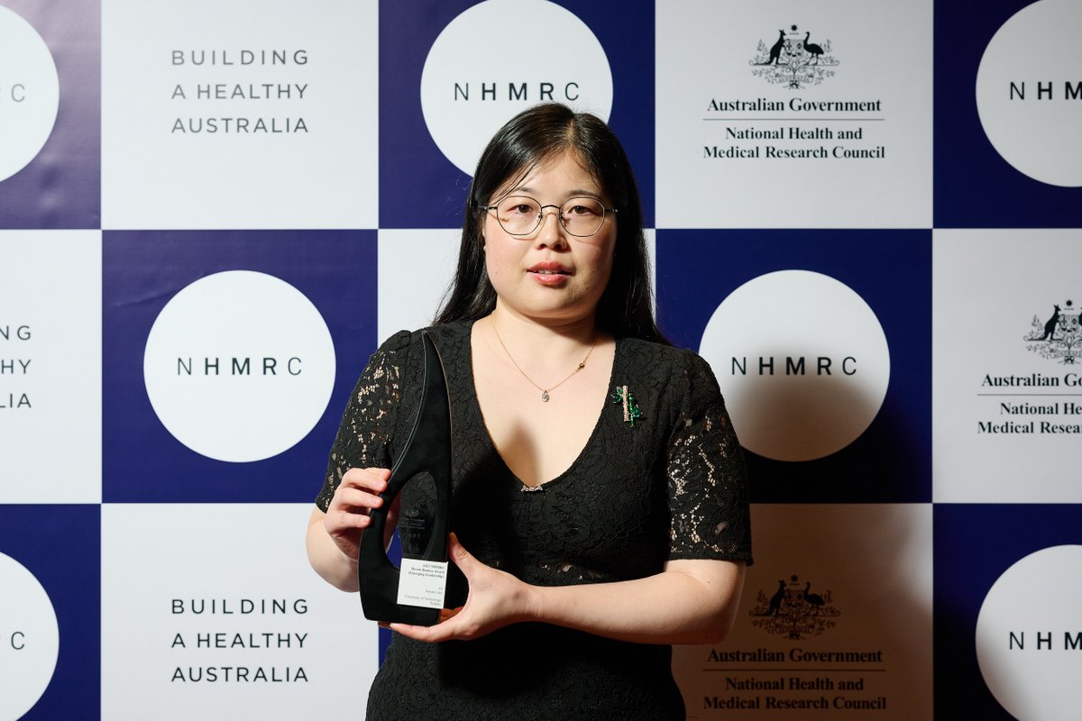 Congratulations to the recipient of the NHMRC Bernie Banton Investigator Grant Award, @jiayanliao of @utsengage! Dr Liao is driven by the hope that her research will push cancer diagnostics. Read more on NHMRC’s website: ow.ly/TBJ150RvlnF #NHMRCAwards