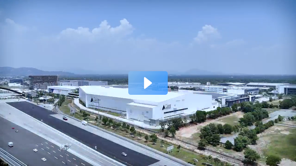 nomadchemist's tweet photo. .@LamResearch opened its largest warehouse in Southeast Asia! 👏  
  
Learn how this new location supports the rising demand for #semiconductors and enables the seamless movement of materials. https://t.co/DTkQoVz05G    #LifeAtLam https://t.co/3EHMq541gt https://t.co/1by9burni2