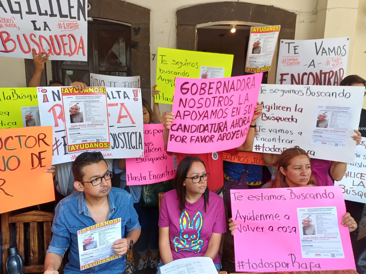 lineadecontrast's tweet photo. #Inseguridad
❗️❗️Familiares de #ÁngelRafaelVejarSánchez solicitan apoyo para encontrarlo
El #choferdeUber lleva desaparecido desde la madrugada del sábado: denuncian inacción por parte de la Fiscalía
https://t.co/VvFZIk98j6
#lineadecontraste https://t.co/lGwTEMEteG