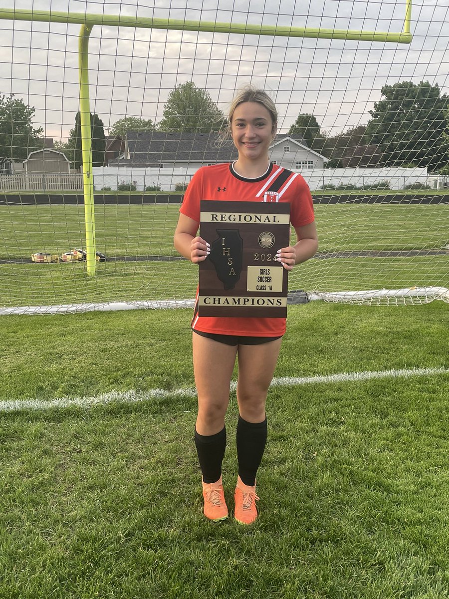 First time Regional Champions 🧡🧡🖤🖤⚽️⚽️
Not done yet 💪🏻💪🏻 Sectional Semifinal on Friday !