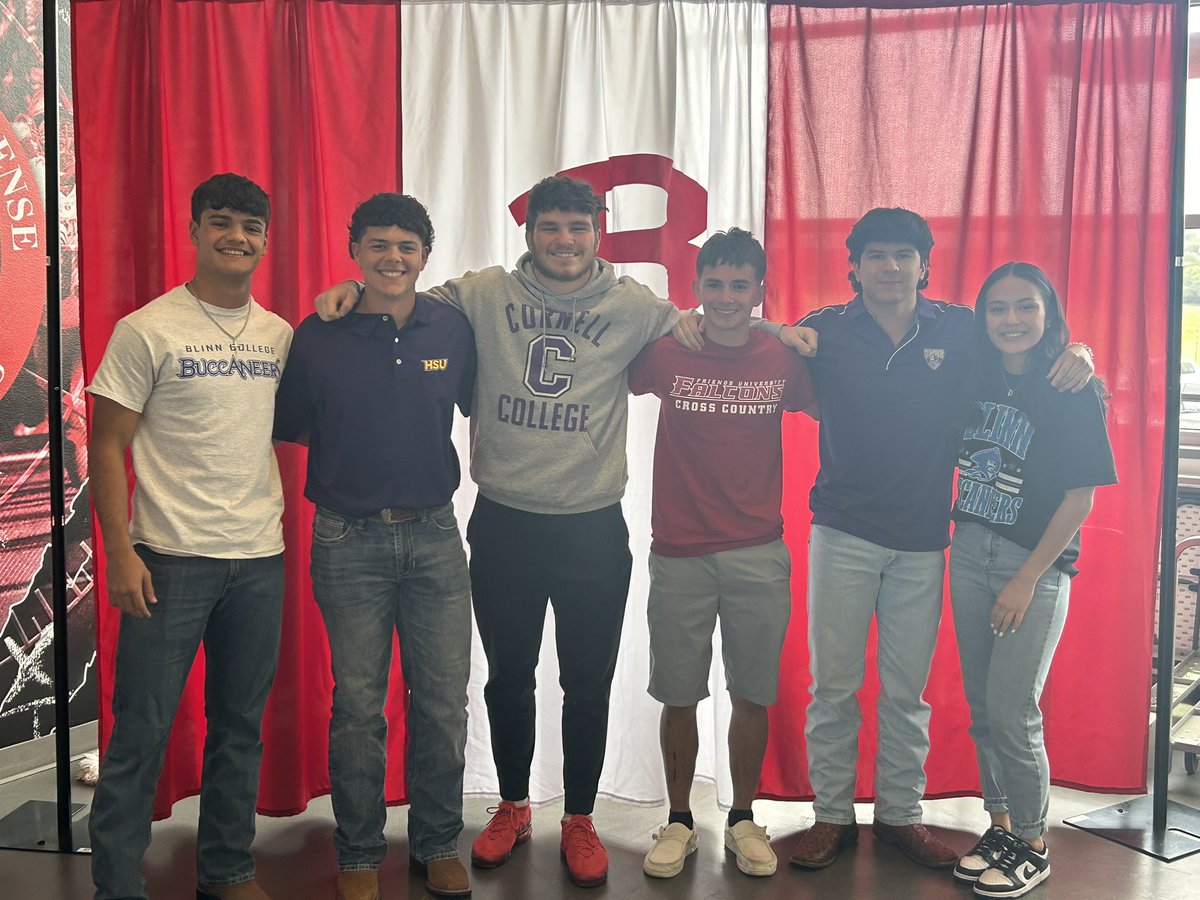 Couldn't think of a better way to end the school year than by celebrating with some our athletes & families as they make a commitment to extend their athletic careers! Rise ‘n Grind at the next level Tigers! #Congrats @TigerGRIT 🐅💪 @BeltonHS @BeltonISDAth