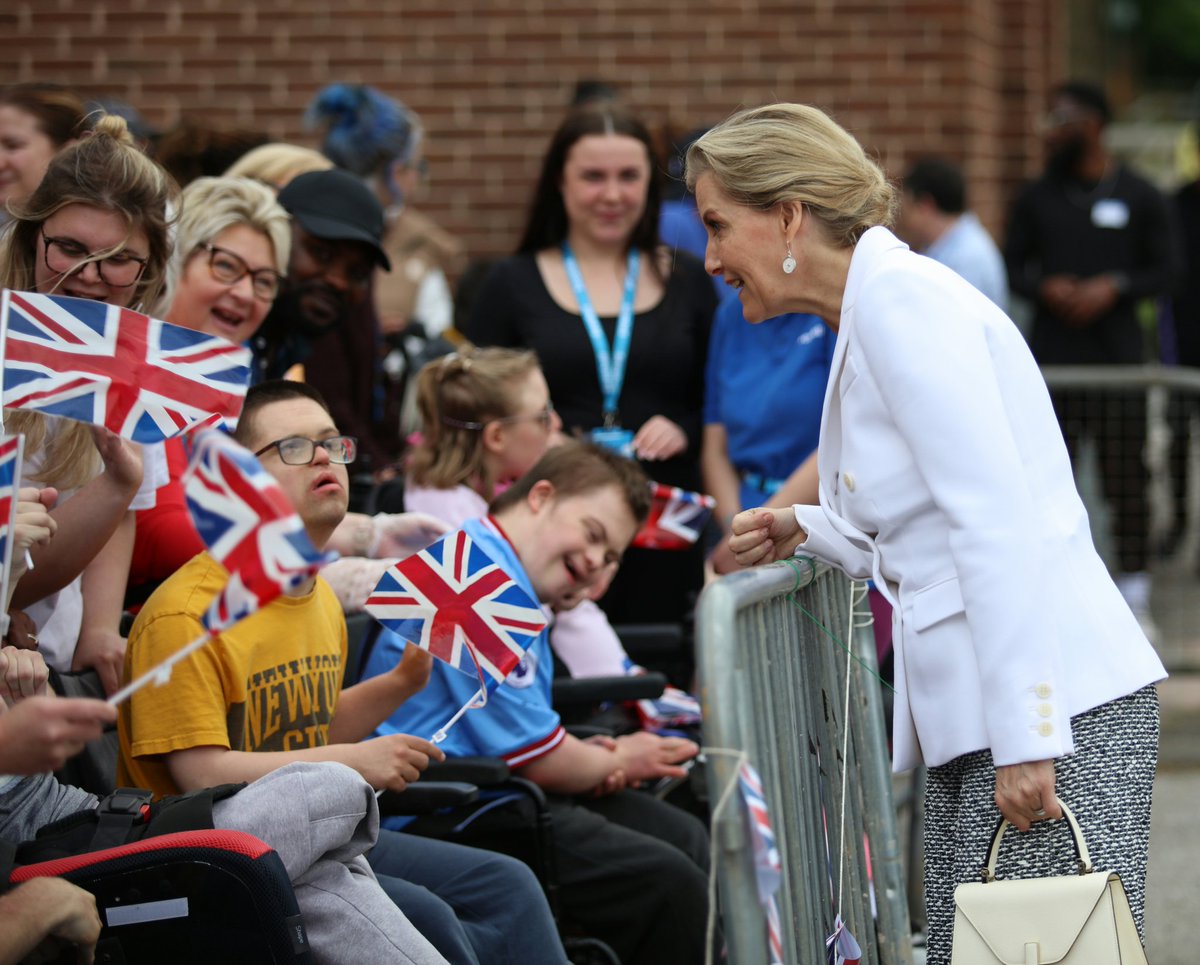 The Duchess of Edinburgh greeting Seashell students.

#RoyalFamily