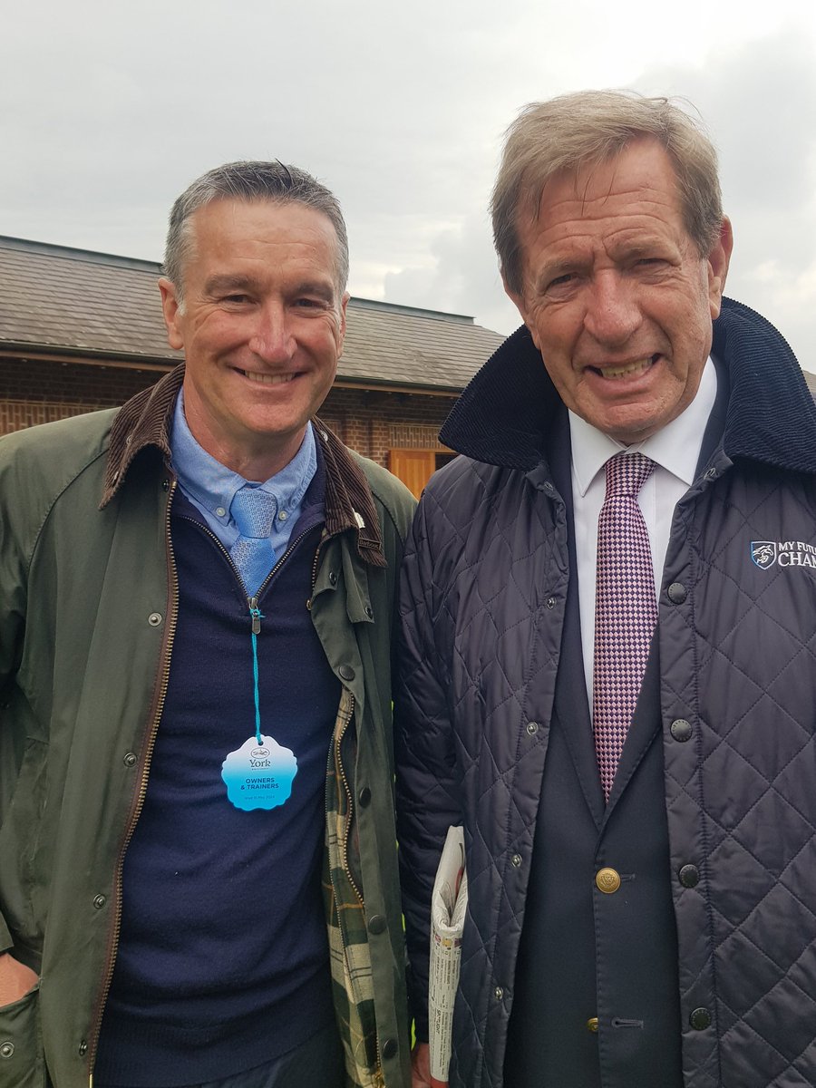 No joy with #Marshman @yorkracecourse but met @tommoracing @CarolineSuffolk . Still pleased about my #RoyalAsccot photo 🎩👑