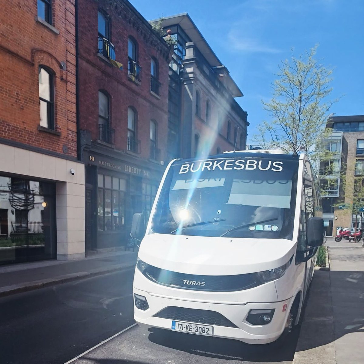 📍Francis Street, Dublin 8 #theliberties Website: burkesbus.ie . . . #dublin #daytrip #buslife #transport