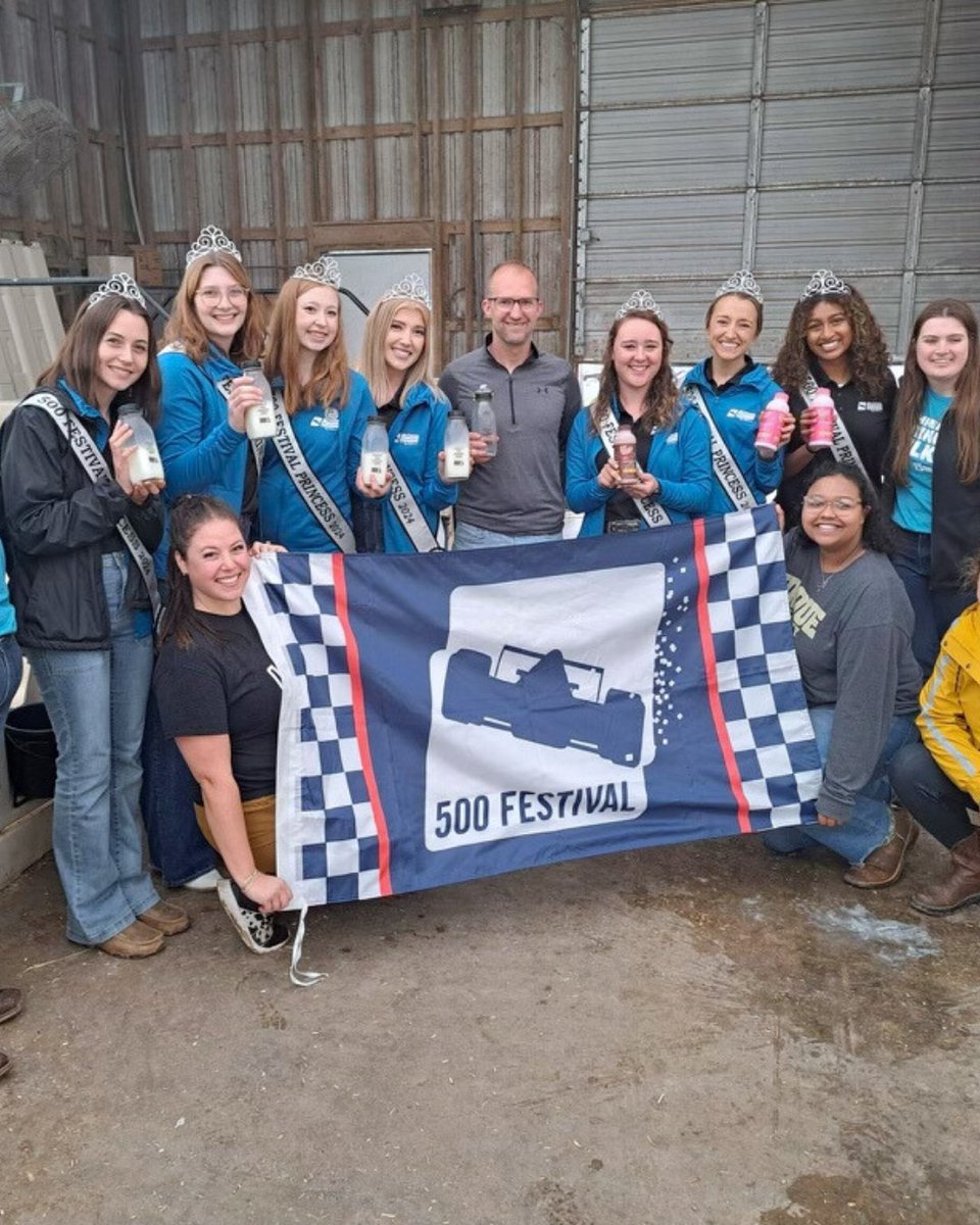 Last week, our princesses visited @INDairy and experienced the world of dairy production. They explored the calf barn and learned about farm operations, cows, and the dairy industry. 🐄🥛 As we gear up for race day don't forget that #WinnersDrinkMilk! 🏁