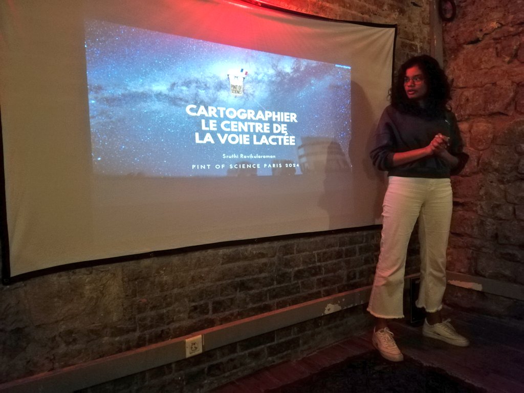 Labex Who Am I? (@labexwhoami) on Twitter photo Au tour de <a href="/sruthi_rvkn/">Dr. Sruthi Ravikularaman</a> (<a href="/APC_Laboratory/">Laboratoire Astroparticule & Cosmologie</a>), avec qui nous allons "Cartographier le centre de la Voie Lactée" 🌌
#pint24
<a href="/univ_paris_cite/">Université Paris Cité</a> Au tour de <a href="/sruthi_rvkn/">Dr. Sruthi Ravikularaman</a> (<a href="/APC_Laboratory/">Laboratoire Astroparticule & Cosmologie</a>), avec qui nous allons "Cartographier le centre de la Voie Lactée" 🌌
#pint24
<a href="/univ_paris_cite/">Université Paris Cité</a>