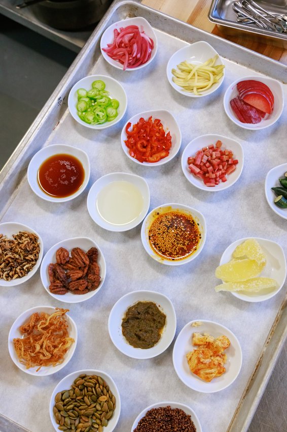 Is that a peach? Nope, it’s a plum! @stephanieizard is blindfolding @selenagomez for a culinary initiation test! 😎 Which flavors in this rainbow of samples do YOU want to see in Selena’s special dish? #SelenaAndRestaurant