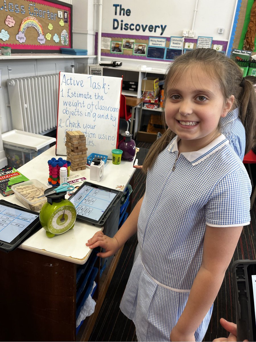 StCharlesGla's tweet image. Today Primary 5 were learning to #Estimate, measure accurately and #Record the mass of items in grams and kilograms. The children enjoyed exploring different #Maths stations to  reinforce their learning. #NumberMoneyAndMeasure @glasgowcounts @MathsScot