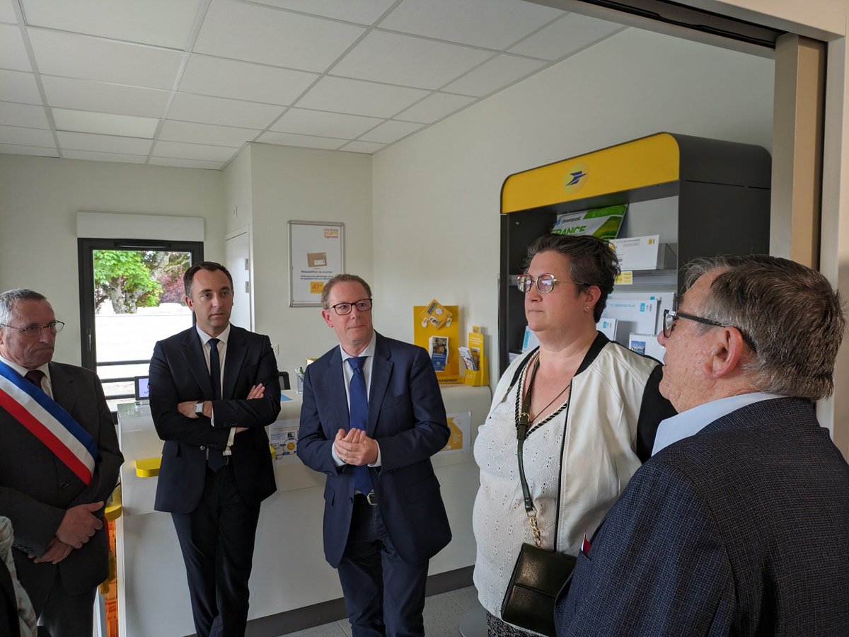 Préfet de la Vienne @Prefet86 ✂️🇫🇷 #Inauguration de la réhabilitation et de l’extension de la mairie de #Villiers, en présence du @prefet86 ✅ Un renforcement indispensable du service public avec une agence postale communale ✅ Création d'un accès pour les personnes à mobilité