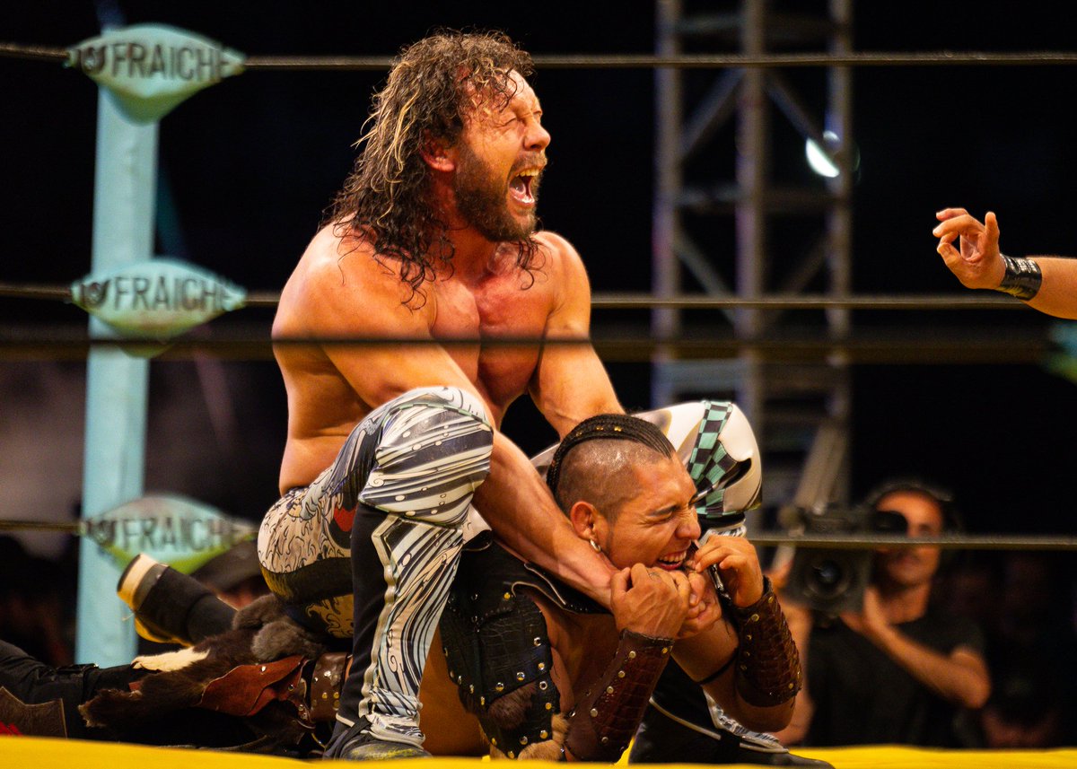 PWI (Pro Wrestling Illustrated) (@officialpwi) on Twitter photo FROM THE VAULT: <a href="/KennyOmegamanX/">Kenny Omega</a> wears down <a href="/vikingo_aaa/">Hijo del Vikingo</a> with a camel clutch variation during their AAA Mega championship bout, which main-evented last summer's #Triplemania Tijuana event.
📷: <a href="/hibanhuerta/">Hiban</a> FROM THE VAULT: <a href="/KennyOmegamanX/">Kenny Omega</a> wears down <a href="/vikingo_aaa/">Hijo del Vikingo</a> with a camel clutch variation during their AAA Mega championship bout, which main-evented last summer's #Triplemania Tijuana event.
📷: <a href="/hibanhuerta/">Hiban</a>