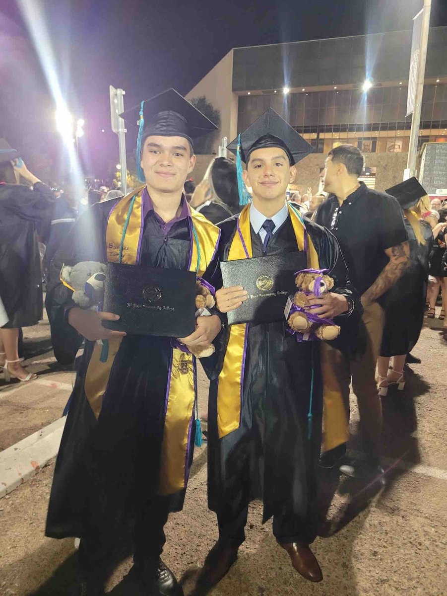 Congratulations to the Burges Early College High School students who graduated with their associate of arts degree from El Paso Community College on Friday, May 10. #ItStartsWithUs