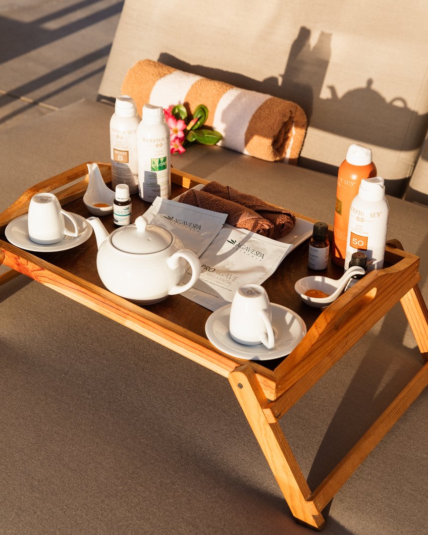 This is what poolside dreams are made of. Lounge the day away and soak up the sun in one of our cabanas. ☀️ #MarquisLosCabos #MarquisMemories #LHWTraveler

Photos via @paigeowenphoto