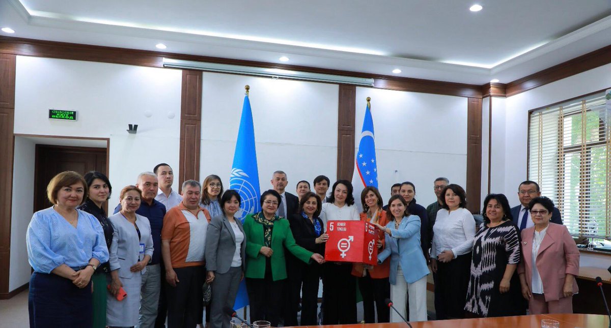 Important and critical dialogue with civil society as part of my mission to #Uzbekistan.   We explored ways to push #GenderEquality forward and strengthen implementation of SDG5.   Their commitment to women´s empowerment and social justice motivates our joint work.