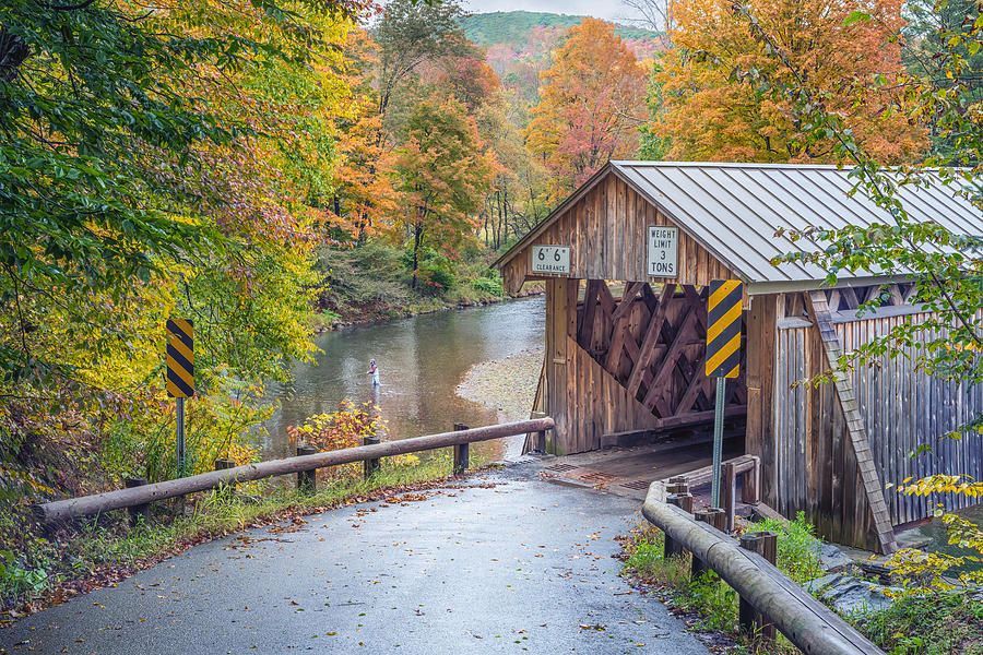 Beaverkill Covered Bridge Rockland New York! buff.ly/43K3yfj #coveredbridge #newyork #beaverkill #rockland #newyorkstate #bridge #Travel #travelphotography #AYearForArt #BuyIntoArt #giftideas @joancarroll