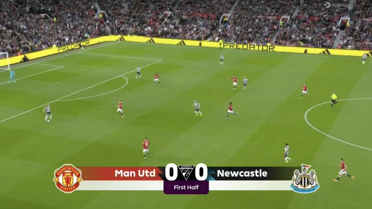 📸 - Manchester United vs Newcastle United has KICKED OFF!