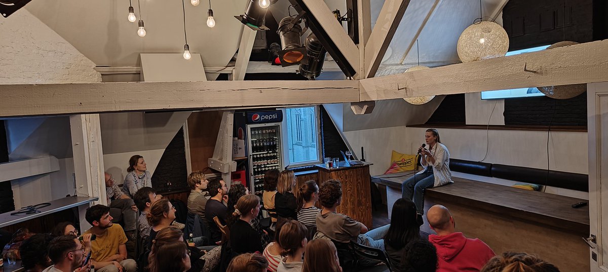 The last one of this year for Pint of Science 2024 in Leuven:
@cbucken talking about eyewitness memory 👀 and denial ❌ in the legal arena 👩‍⚖️!

#pint24 @pintsworld
@pintofscienceBE