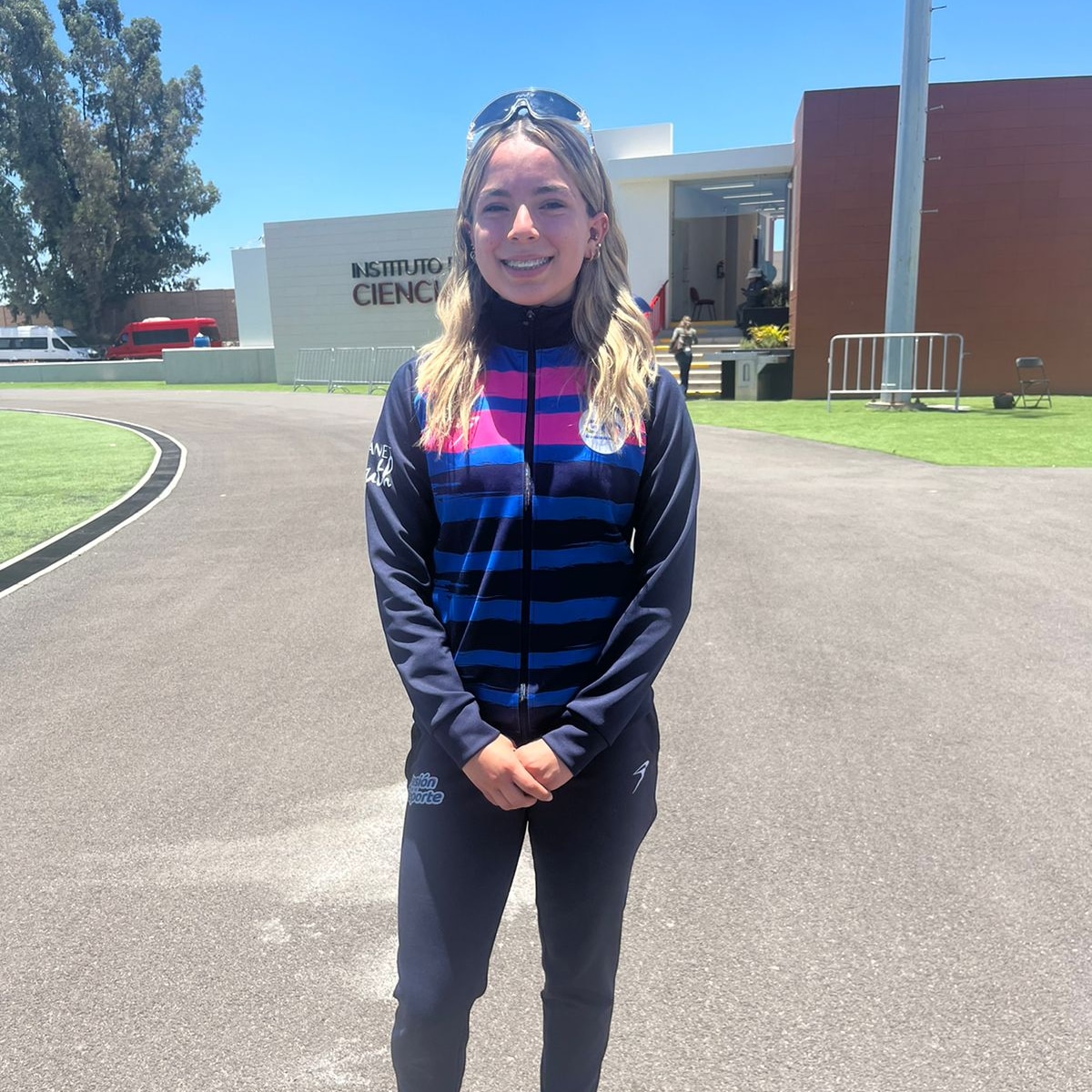 ¡Guanajuato consigue su segunda medalla de plata del día, ahora en Patines sobre Ruedas! 🥈 Esta vez, Mariana Fernanda Almaguer Lara se cuelga la presea en la modalidad de Velocidad, en la Prueba de 10,000 metros puntos ruta, Categoría Junior Femenil. 🛼

#PasiónPorElDeporte