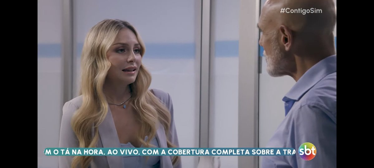 NovelasParaTS's tweet photo. A Salma chamando o Sandro de “sogro", sendo que a Ângela tá bem ali. Que ridícula #ContigoSim018 https://t.co/hV84FaMdGK