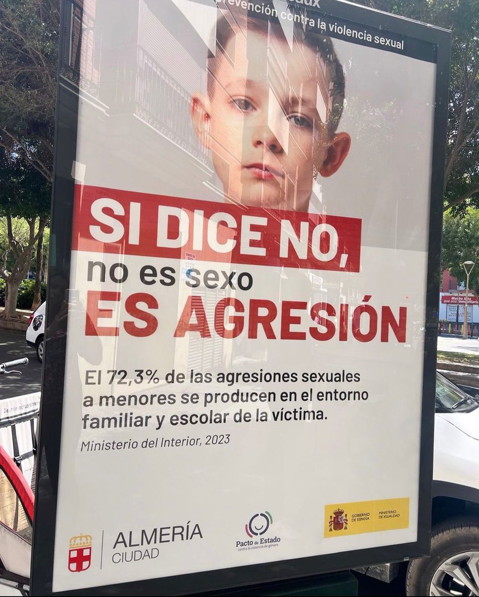 eldiariodedross's tweet image. "Si dice no, no es sexo, es agresión". Y si dice que sí, es pedofilia. ¿No se podían haber conseguido un adulto para la foto? ¿Qué sucede en España?