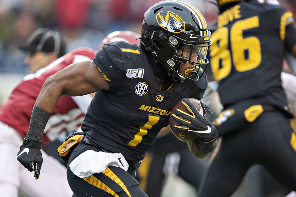 Blessed to receive a P5 offer from the University of Missouri ⚫🟡 thank you 🙏🏾 @NastyWideOuts #Miz @MizzouFootball @CoachLoop @GaitherFootbal1 @JohnGarcia_Jr @PrepRedzoneFL @BigCountyPreps1 @247SportsSouth @Rivals @TheSHOWByNXGN @ChadSimmons_ @MohrRecruiting @Wi_llTate