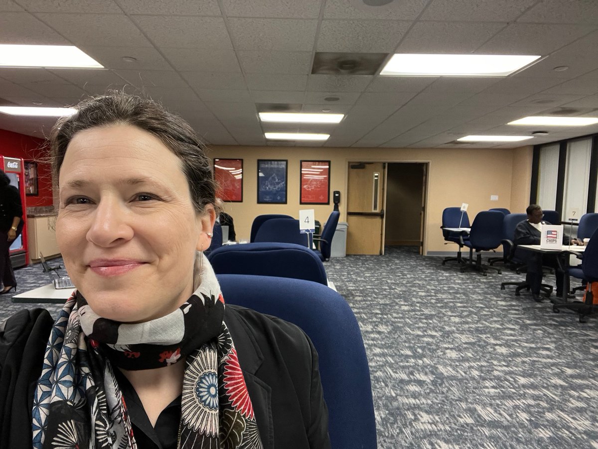nihseed's tweet photo. On the road again! SEED's Stephanie Fertig, Director, NIH Small Business Program, has left Knoxville, TN for Lexington, KY. Great 1:1s today - will she meet with you tomorrow? #sbir #sttr #seedingthefuture https://t.co/q0xfrF7Tcx