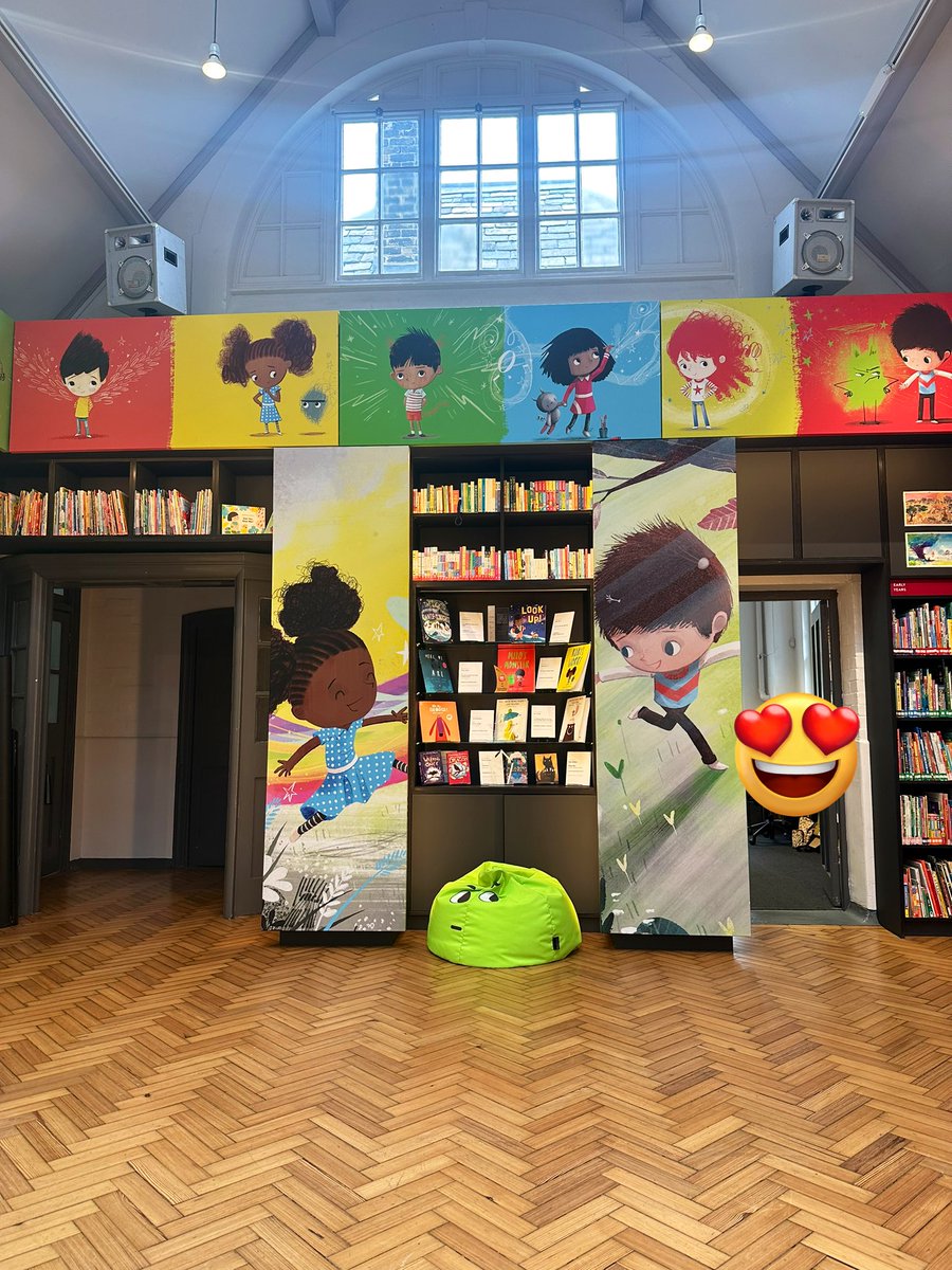 RickellaTweets's tweet photo. Yesterday was brilliant! Thanks @clpe1 for having us. I honestly felt like a kid in a candy store 🤣 📚 so many wonderful books 😍#booklover https://t.co/04ad9gXsPk