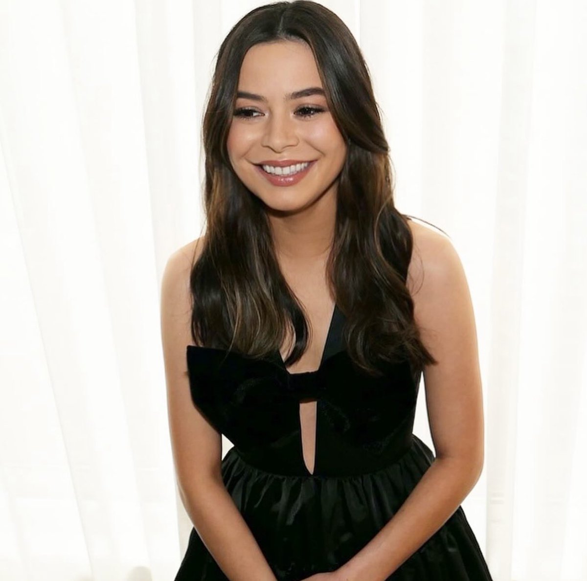 Miranda Cosgrove stuns in new photos from her 31st birthday.