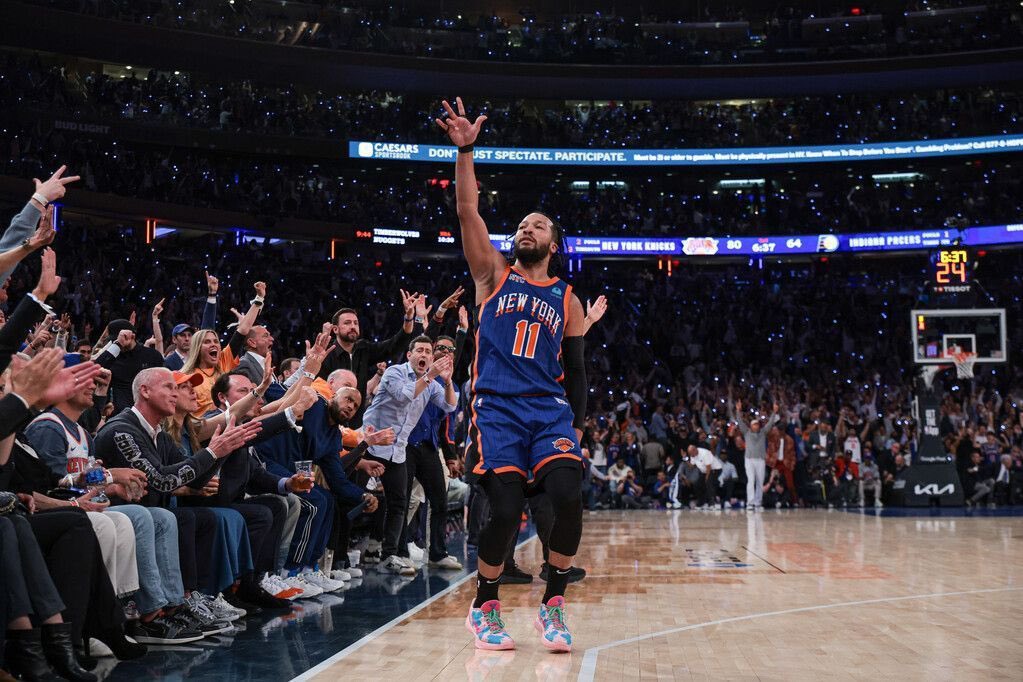 KnicksMuse's tweet photo. Jalen Brunson Last 4 Games:

• 4 Free Throws
• 4 Free Throws
• 6 Free Throws
• 6 Free Throws

Turn off the TV. Jalen Brunson gets buckets. https://t.co/OGL3HlWjhP