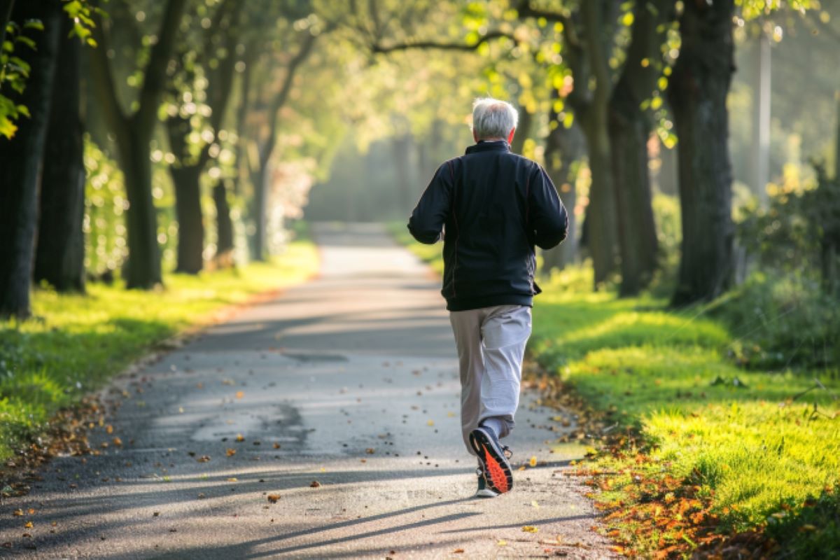 Exercise Can Slow Brain Aging Cognitive Decline

A new study reveals that exercise can reverse aging effects in the brain by altering gene expression in microglia, the brain's immune cells. 

Researchers found that exercise reverts aged microglia to a more youthful state and is