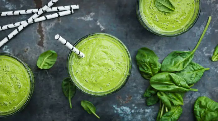 A former surgeon general shares his 4-ingredient smoothie recipe to reduce ultra-processed foods and live longer #Health #Smoothie #healthyfood businessinsider.in/science/health…