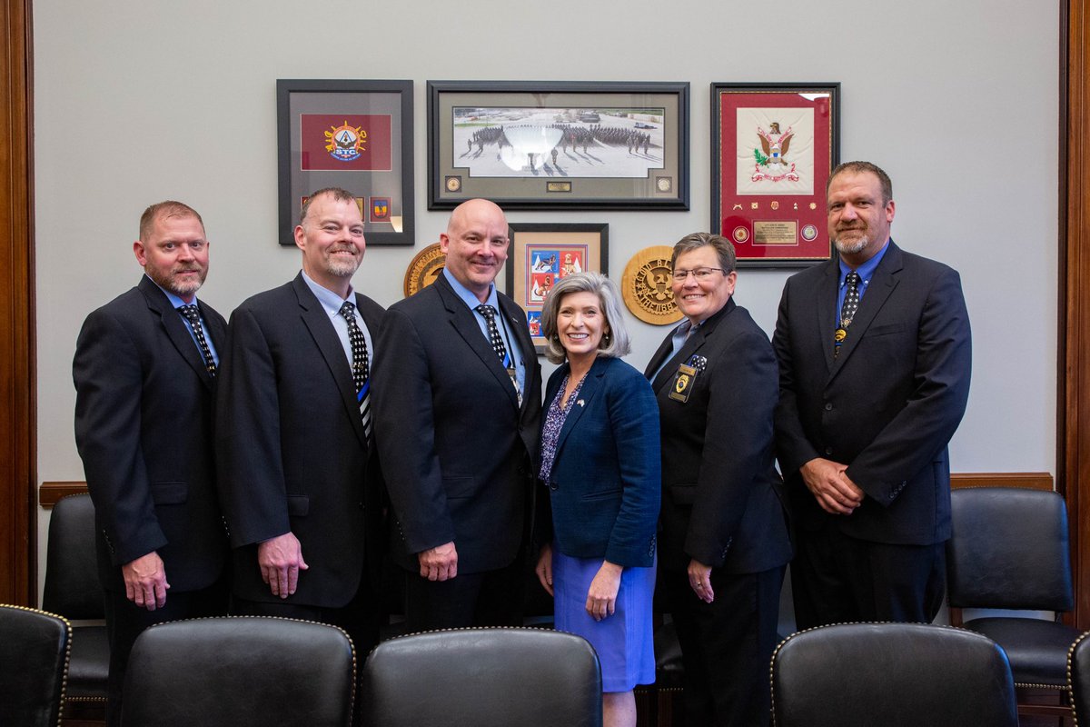 Honored to meet with the Iowa State Police Association this National Police Week. I’m proud to #backtheblue