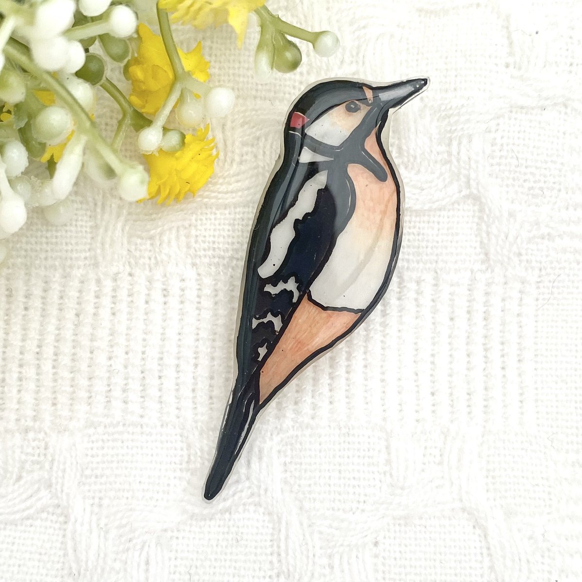 ArtySmartyCWAC's tweet photo. Sharing my #handmade Woodpecker Pin for tonight’s #HandmadeHour hope you all like it! #craft #art #birds 

https://t.co/juOyftkjIL https://t.co/oUzMUt5o8p