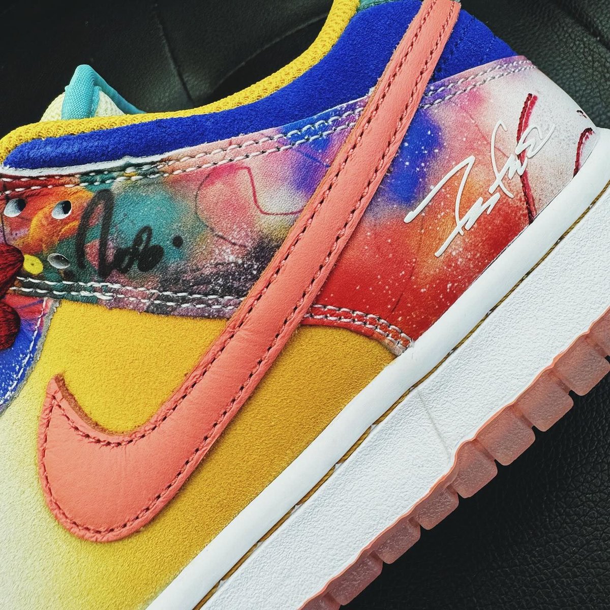 ONE lucky winner from the Futura Laboratories x Nike SB Dunk Low EQL raffle will receive a Friends & Family pair. These will never release to the public! 👽 EQL raffles on May 15th at 8PM ET ‼️