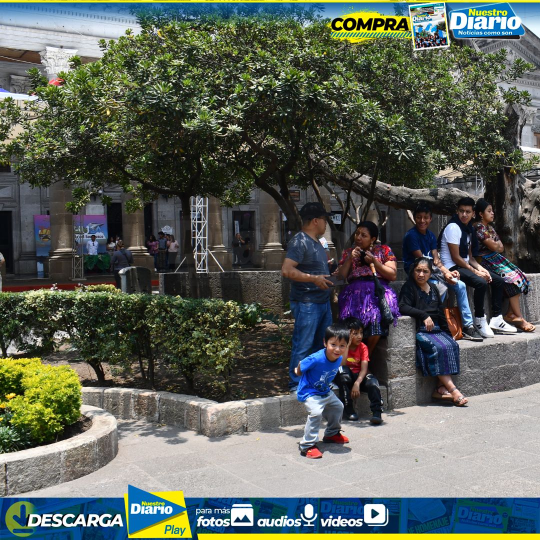 SIGLOS DE HISTORIA 😍 #500AñosDeXela 🇬🇹| En el corazón de Quetzaltenango se conmemora medio milenio de historia, cultura y tradición. 💐📖 Infórmate en #NuestroDiario. 🗞📱 📷: Archivo.