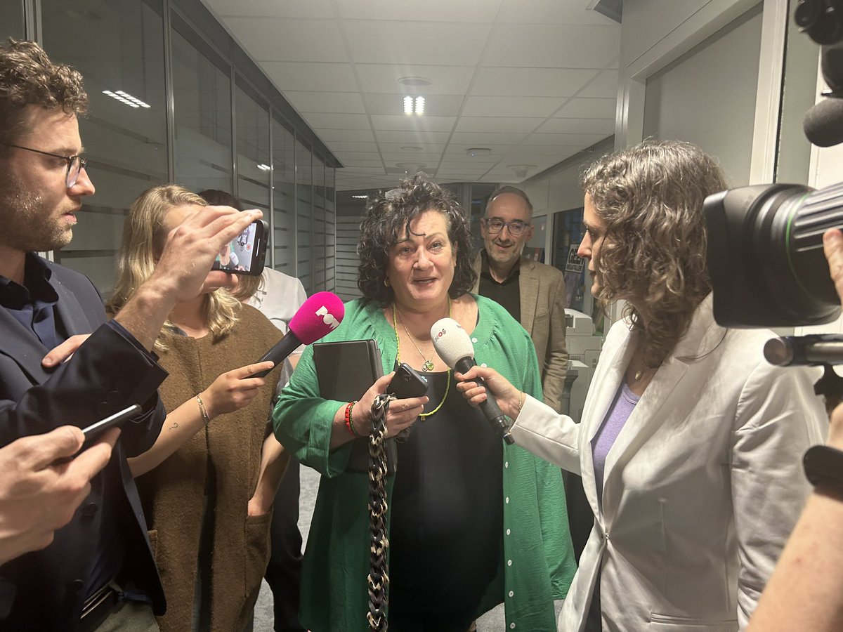BBB-fractie is ook akkoord. Willen nog wel een paar puntjes bespreken zo.