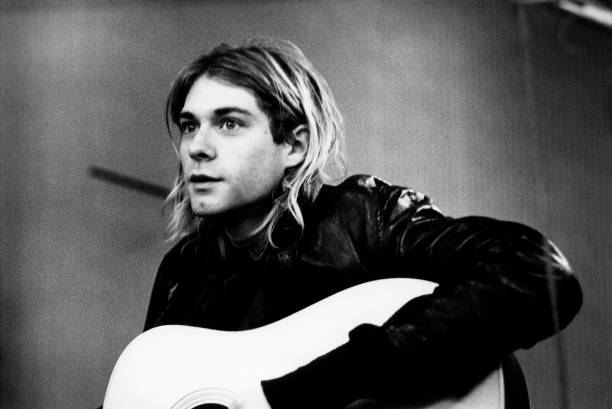 Kurt Cobain recording in Hilversum Studios (1991)

📸 by Michel Linssen/Redferns