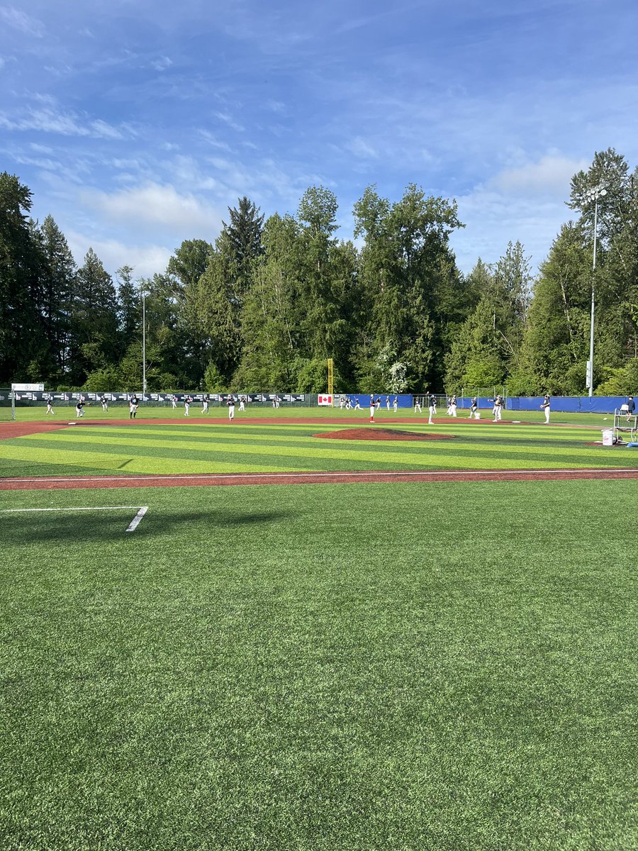 Blue skies and lots of ball out here in beautiful British Columbia for day 2 of our Showcase Tryout road trip. ⚾️😎 Langley today ➡️ Vancouver tomorrow! #TBJFutures