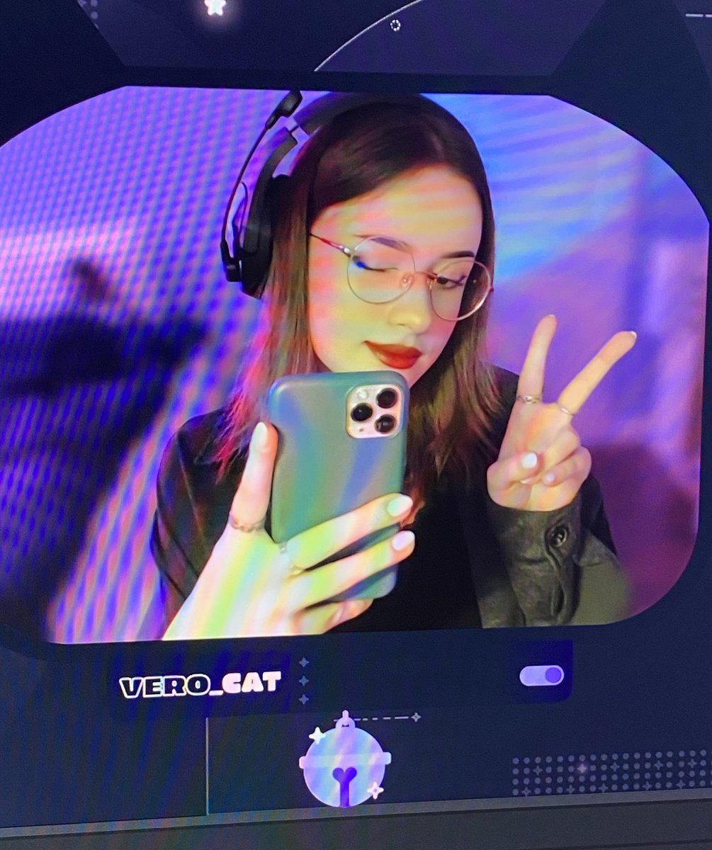 💌 LIVE NOW 💌 chatting first for a lil bit & then playing #PaperTrailGame for the first time!! ✨💜 come hang with me on this fine Wednesday 💫 -> twitch . tv / vero_cat