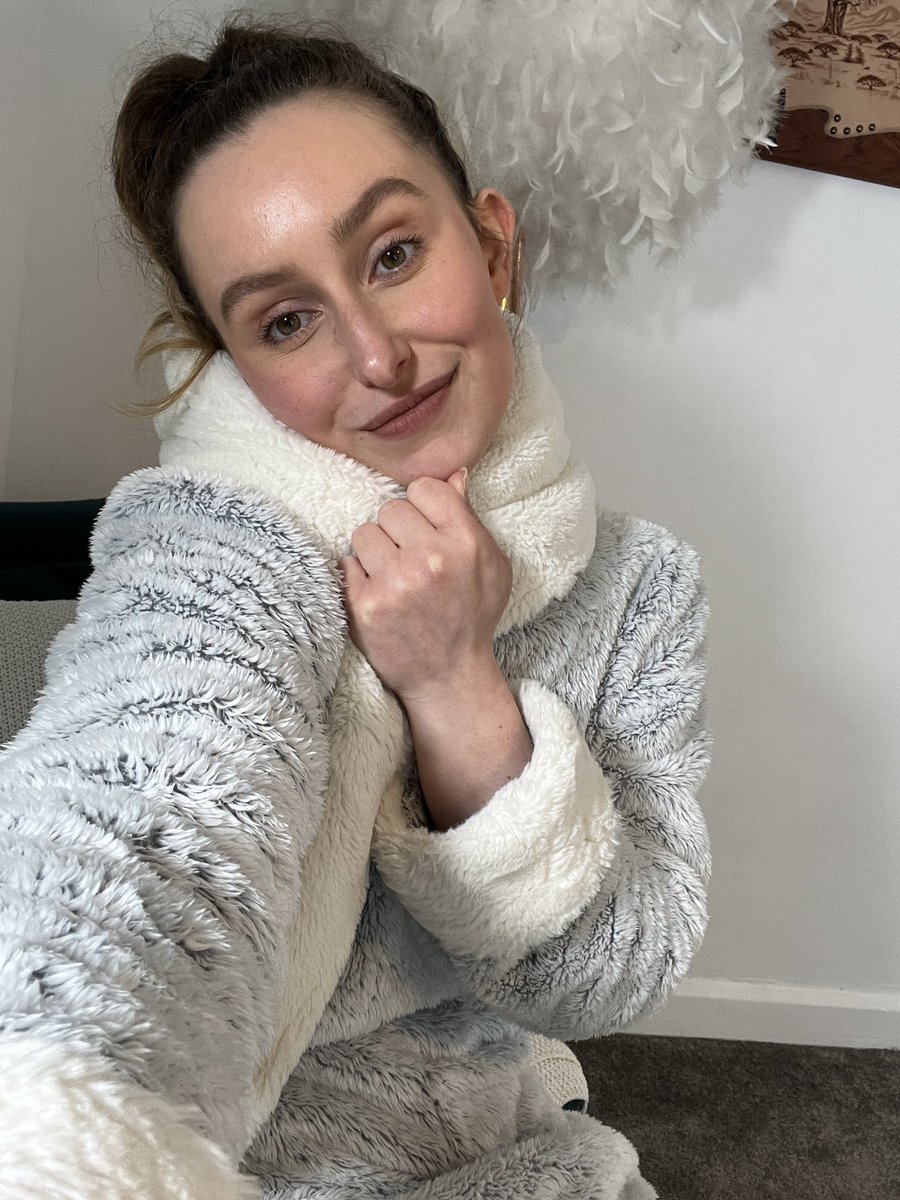 Time to put on your cage and make me laugh. 😇