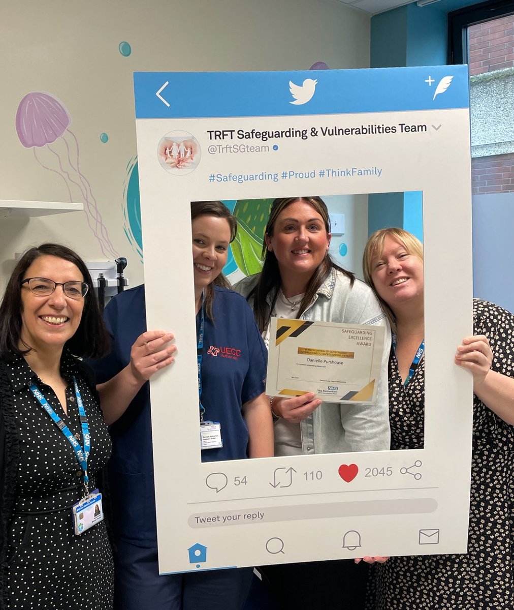 ⭐️ We managed to present 2 safeguarding awards today, the first to Danielle in #UECC and the second to another Danielle, from the Learning Disability &amp; Autism Team! ⭐️
Thank you to you both 👏👏👏👏
#Safeguarding #EverybodysBusiness 
#Curiosity #Proud