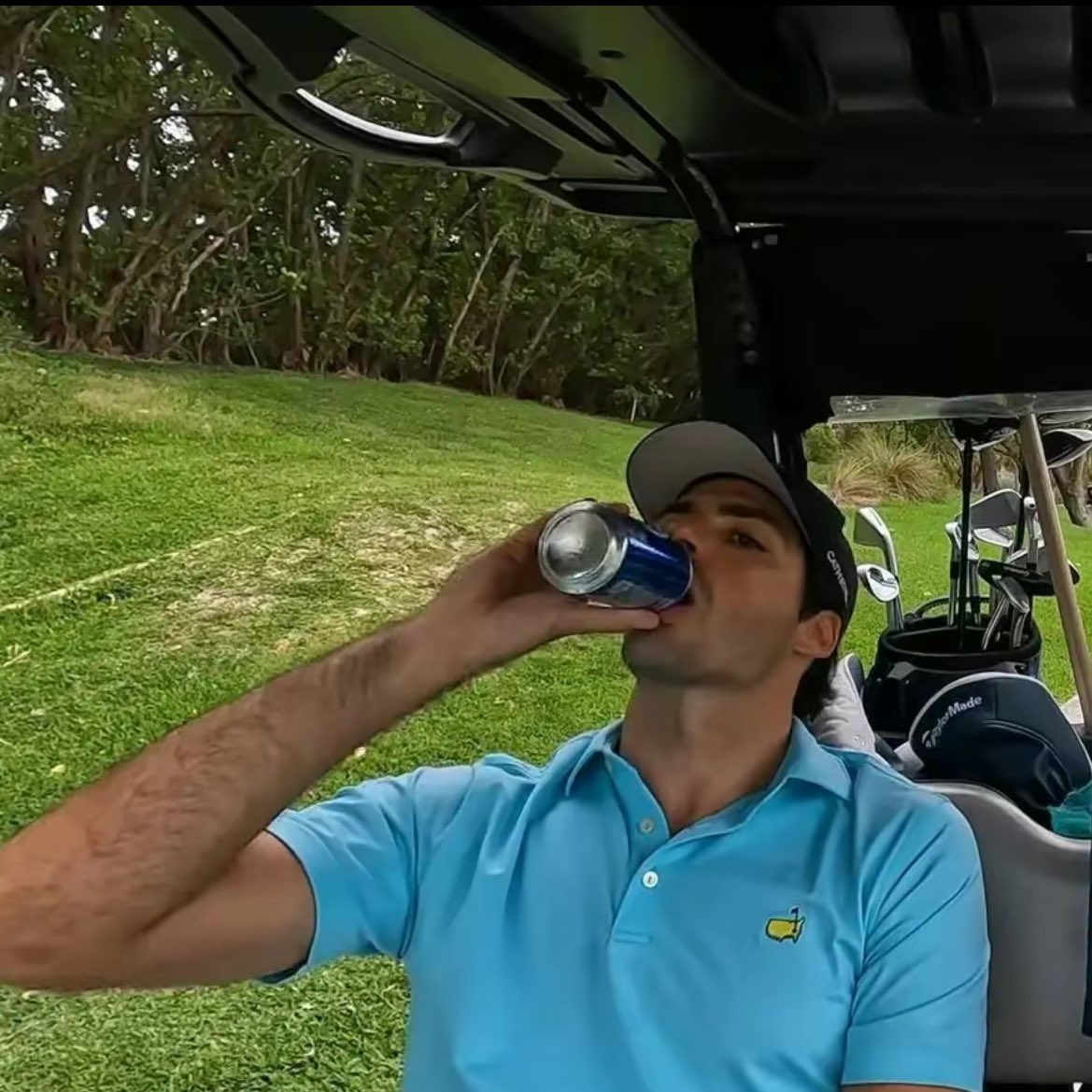 sainzglow's tweet image. odiaria ter o Carlos Sainz como meu ex superaria nunca