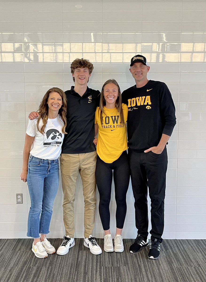 A life long dream coming true. Officially signed to <a href="/IowaXC_TF/">Iowa Track & Field/Cross Country</a>! 
Huge thank you to <a href="/CRPrairieTrack/">PRAAAIRRRIE HAAAAWKS</a> and the entire coaching staff for everything they have done for me. As well as <a href="/BrendanThompsn/">Brendan Thompson, PT, DPT</a> and <a href="/cojo_coach/">Courtney Koch</a> for the off season work and being there as mentors for me!