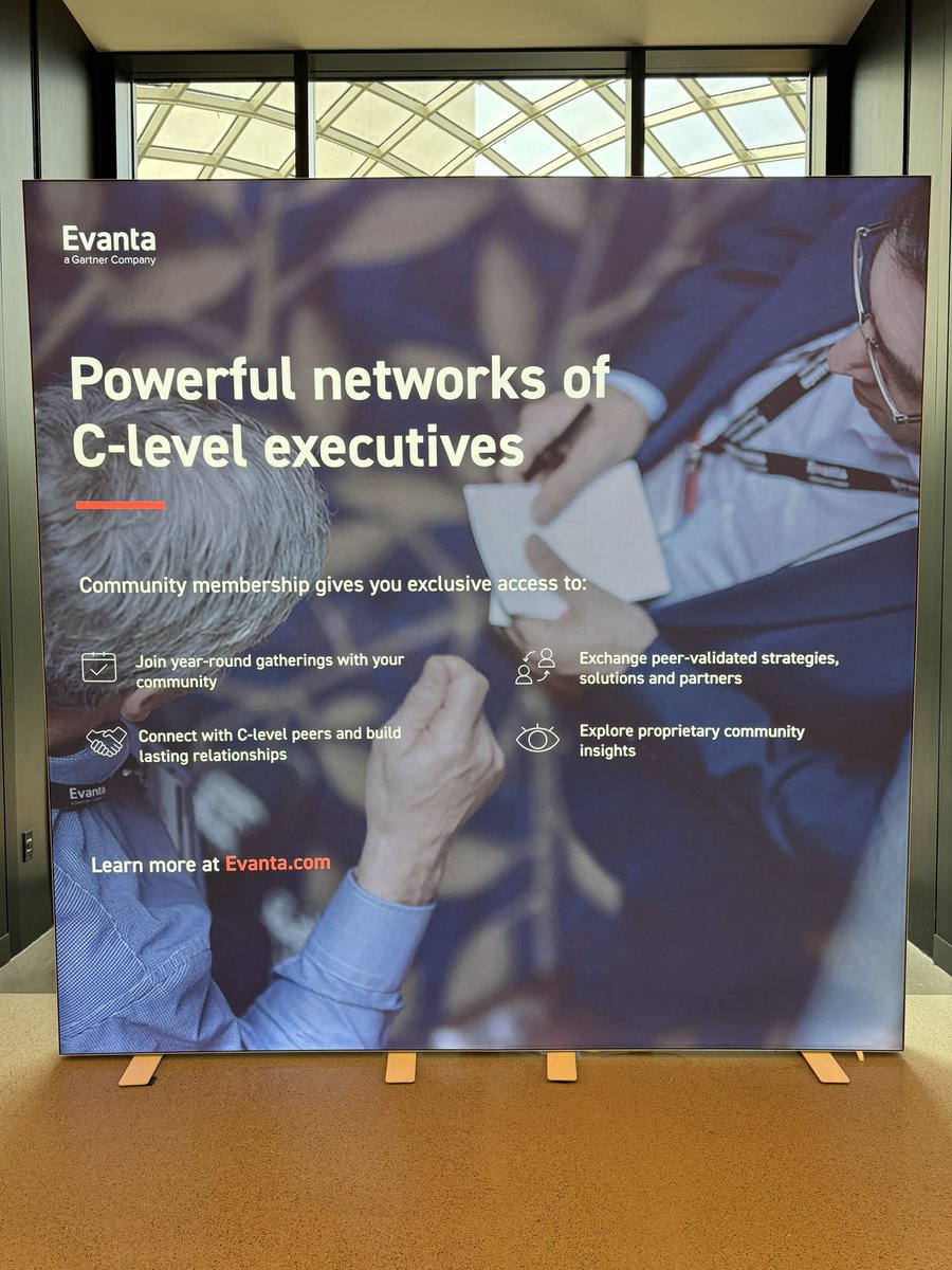 Attending the @Evanta CIO Summit today in Chicago. I had the opportunity to host a roundtable with a leading group of tech execs. We explored next-level business transformation in an era of genAI. 🙌