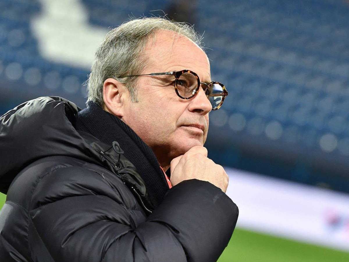 🚨 Luis Campos dirigera le mercato du PSG cet été. Il entretient d’EXCELLENTES relations avec l’Emir du Qatar et Luis Enrique. Le conseiller sportif a déjà anticipé beaucoup de dossier en prévision du mercato estival. (@OLIVETALLARON)